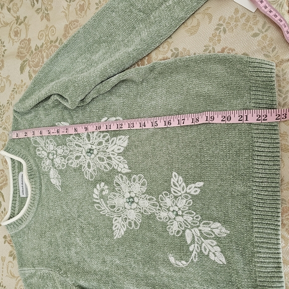 NWT Alfred Dunner St. Moritz Sweater Green Floral Embroidered Pullover PS Petite - Picture 4 of 6